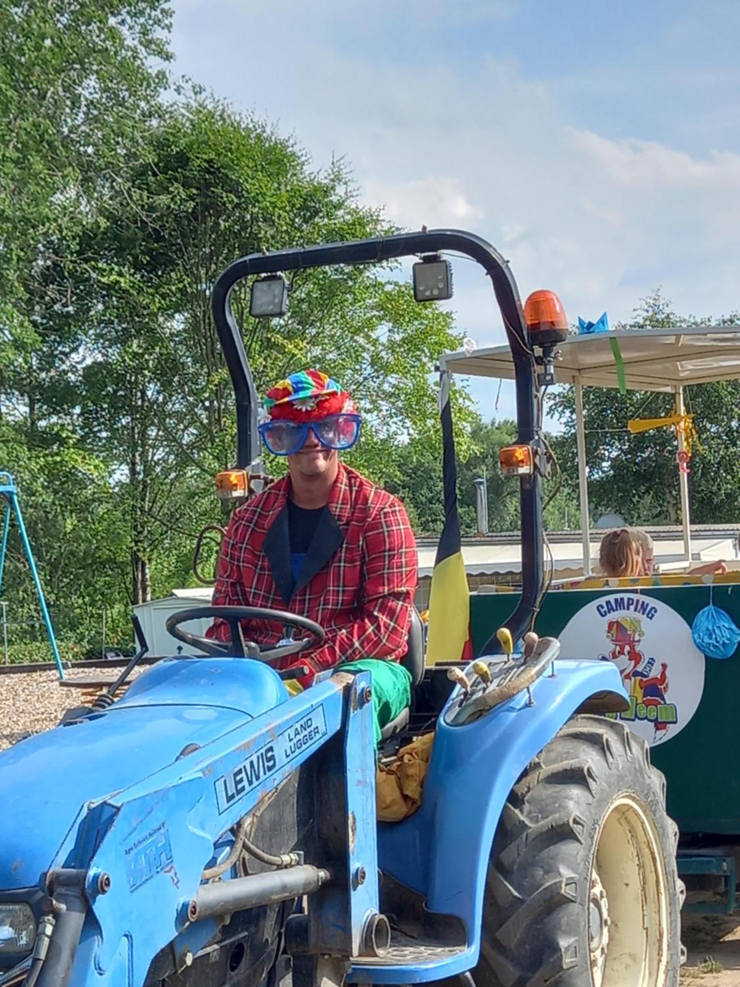 Camping Oos Heem Montenau エクステリア 写真